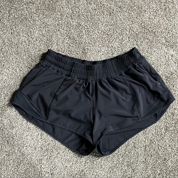 lululemon athletica Pants - lululemon Hotty Hot Shorts, 2.5”